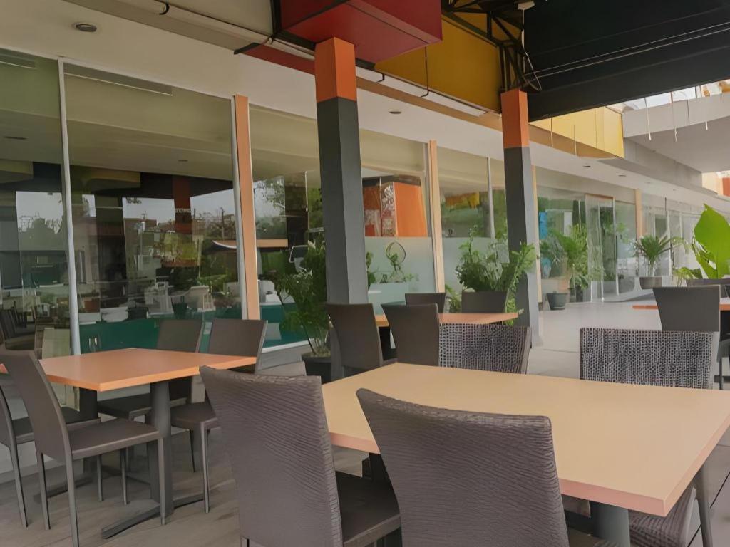 D'Arcici Hotel Cempaka Putih Jakarta Eksteriør billede
