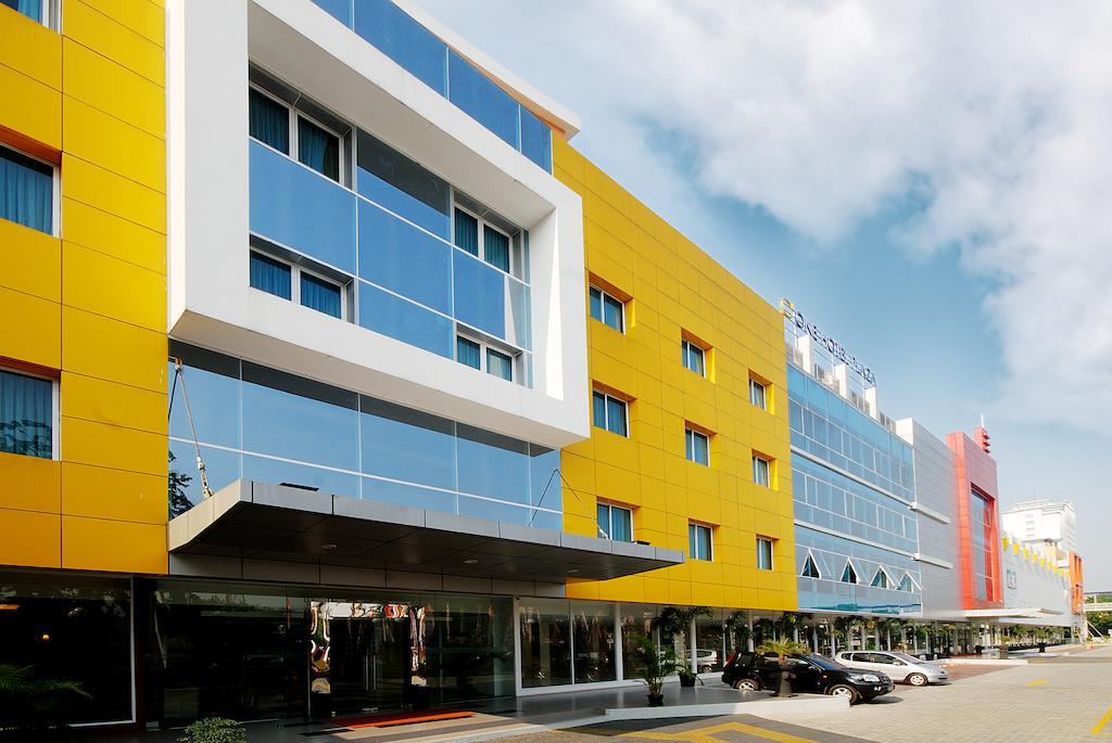 D'Arcici Hotel Cempaka Putih Jakarta Eksteriør billede